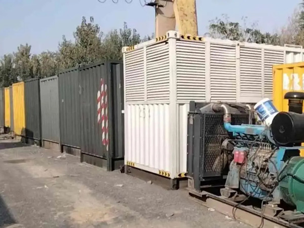 沙依巴克200KW柴油发电机机组每小时油耗是多少?